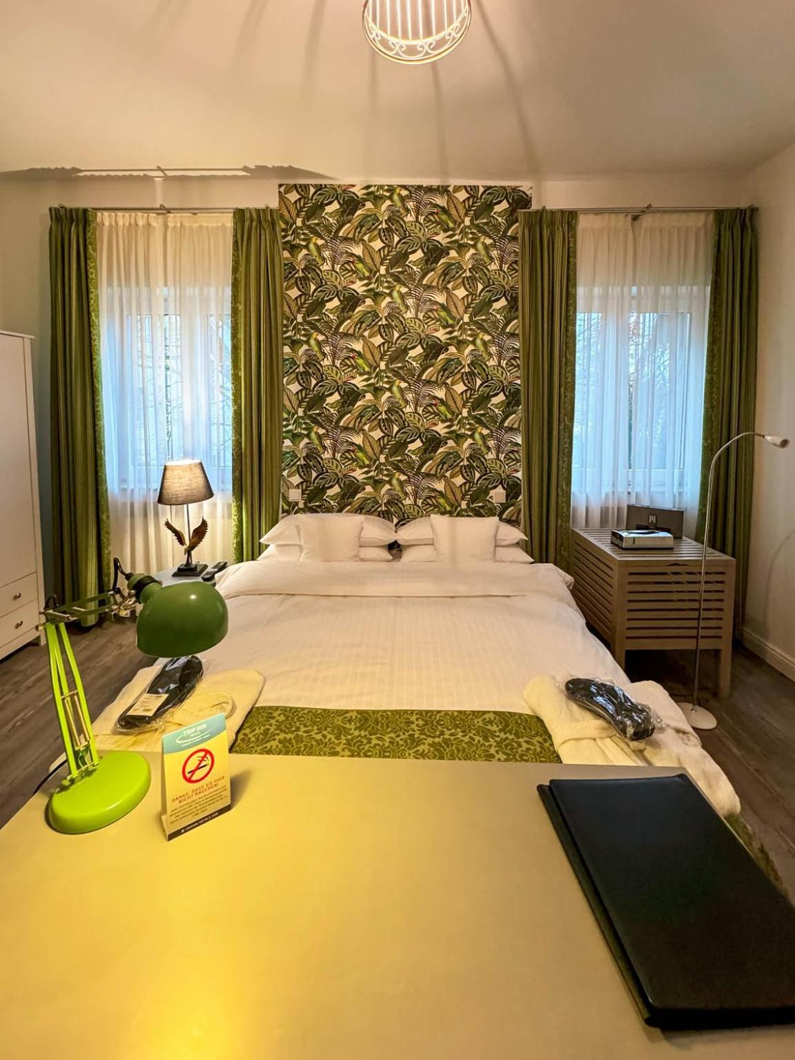 Trip Inn Boutique Rubens Есен Екстериор снимка