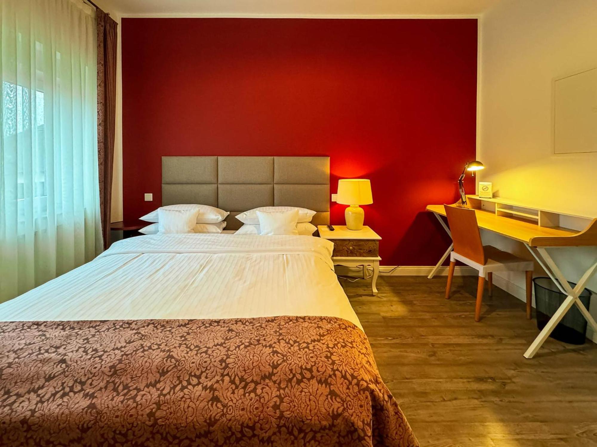 Trip Inn Boutique Rubens Есен Екстериор снимка
