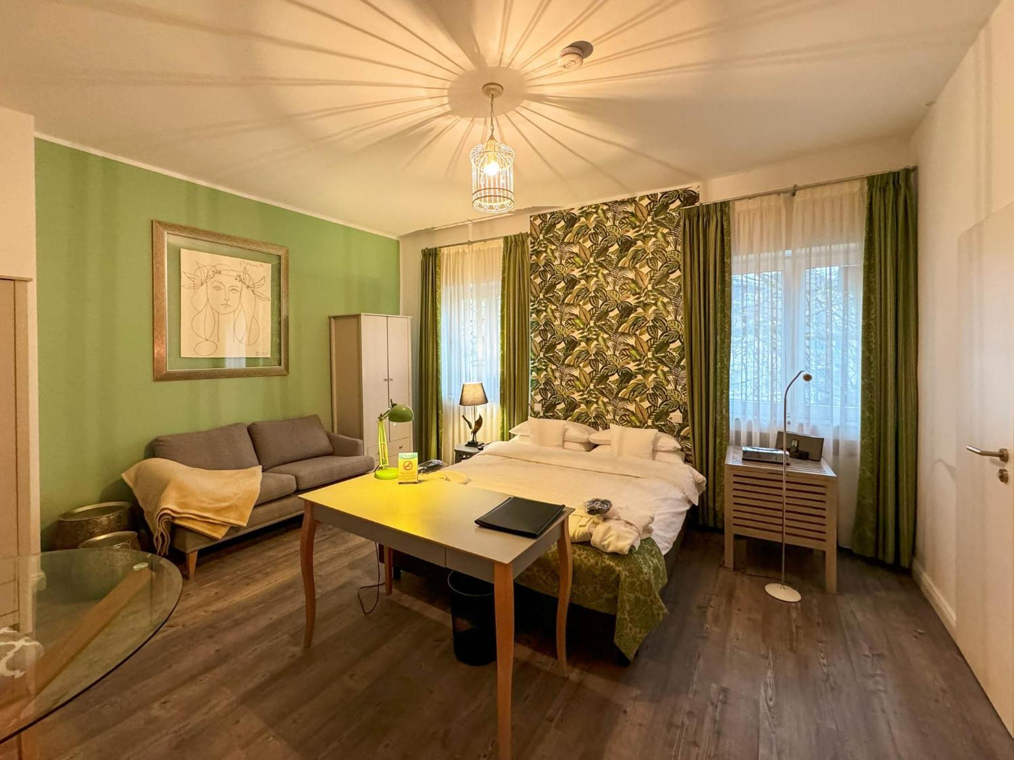 Trip Inn Boutique Rubens Есен Екстериор снимка